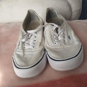 Womans air vans 8 1/2